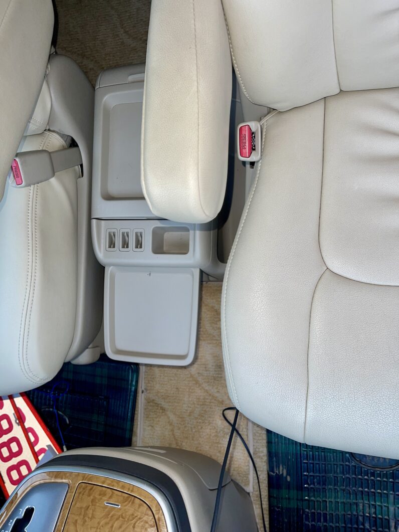 Toyota Alphard 2005 Automatic – 8 seater